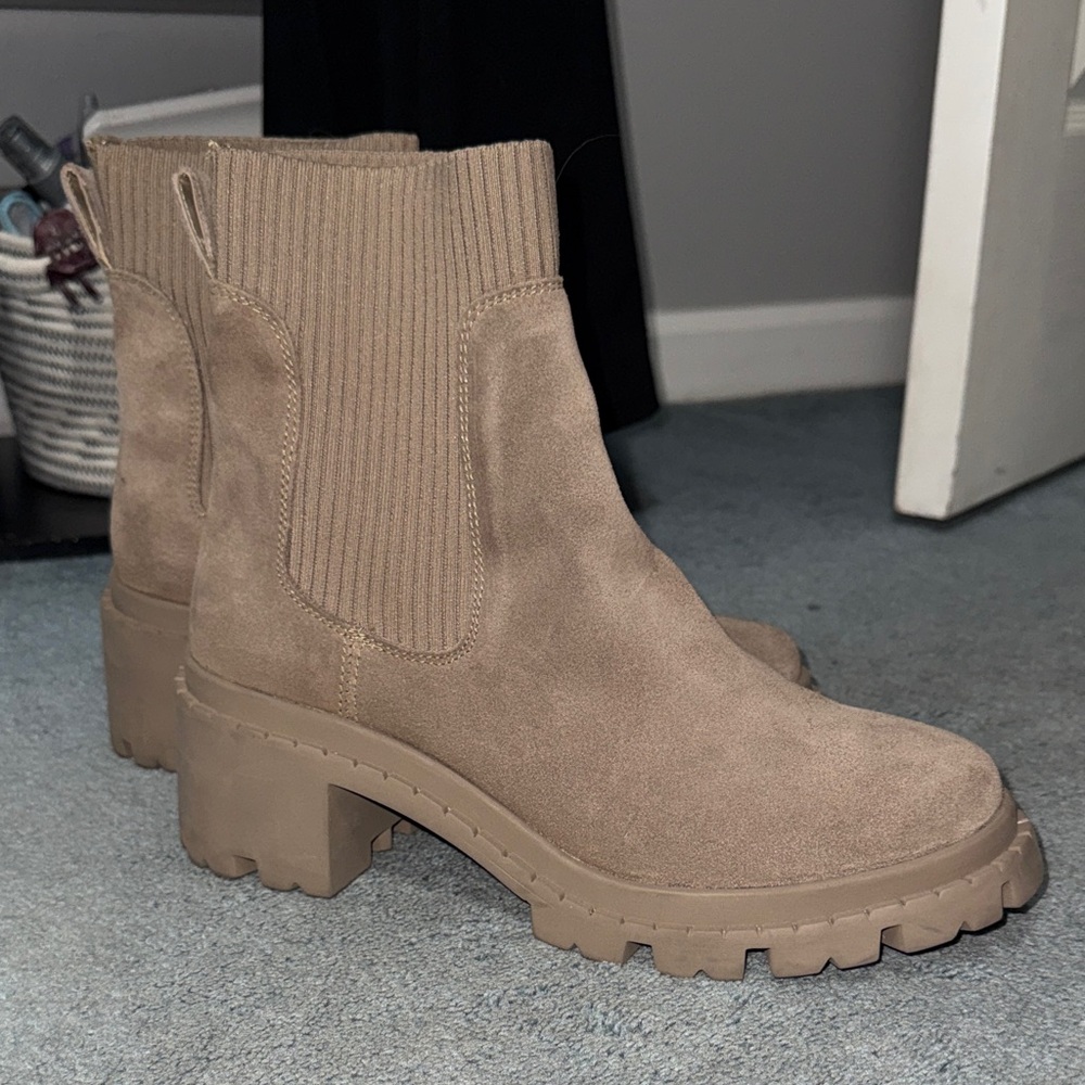 Steve Madden Taupe Ankle Booties
